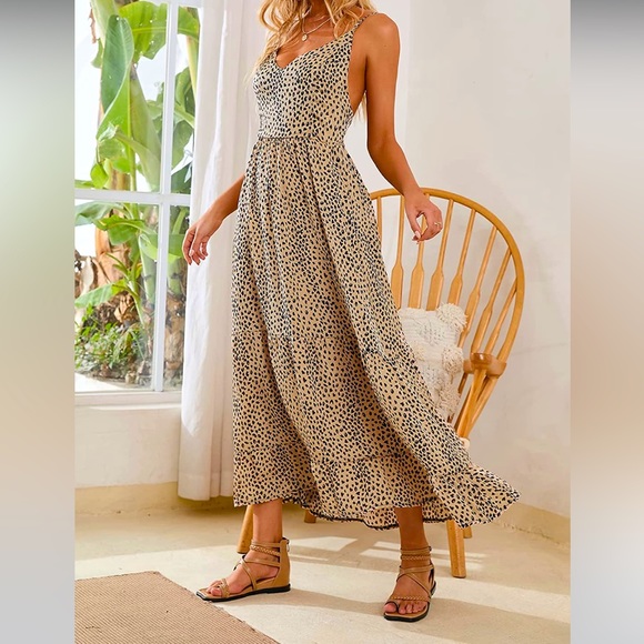 🏷️ NWT Cupshe Cross Back Maxi Dress - Picture 2 of 9
